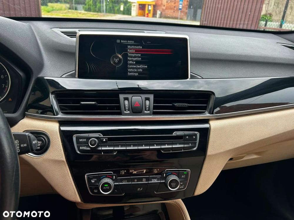 BMW X1 xDrive25i xLine - 20