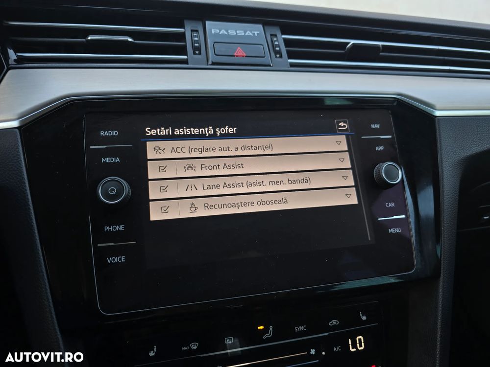 Volkswagen Passat - 18