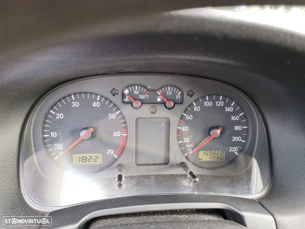 Volkswagen Golf 1.4i Confort — fotografia 12