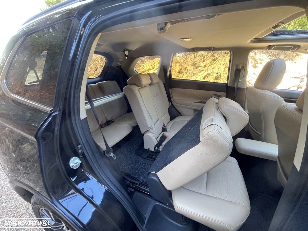 Mitsubishi Outlander 2.2 DI-D Instyle Navi - 45