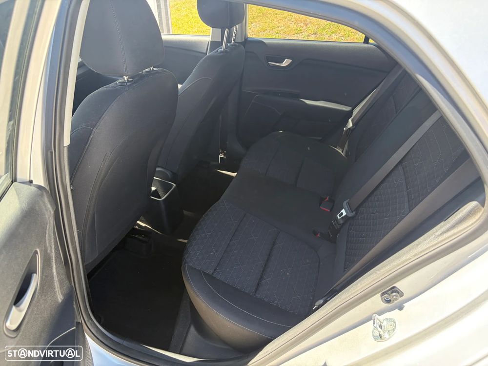 Kia Rio 1.2 CVVT Dynamic - 11