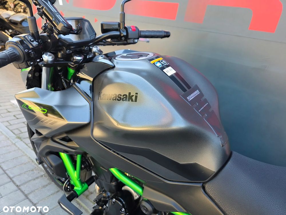Kawasaki Z 650 - 10