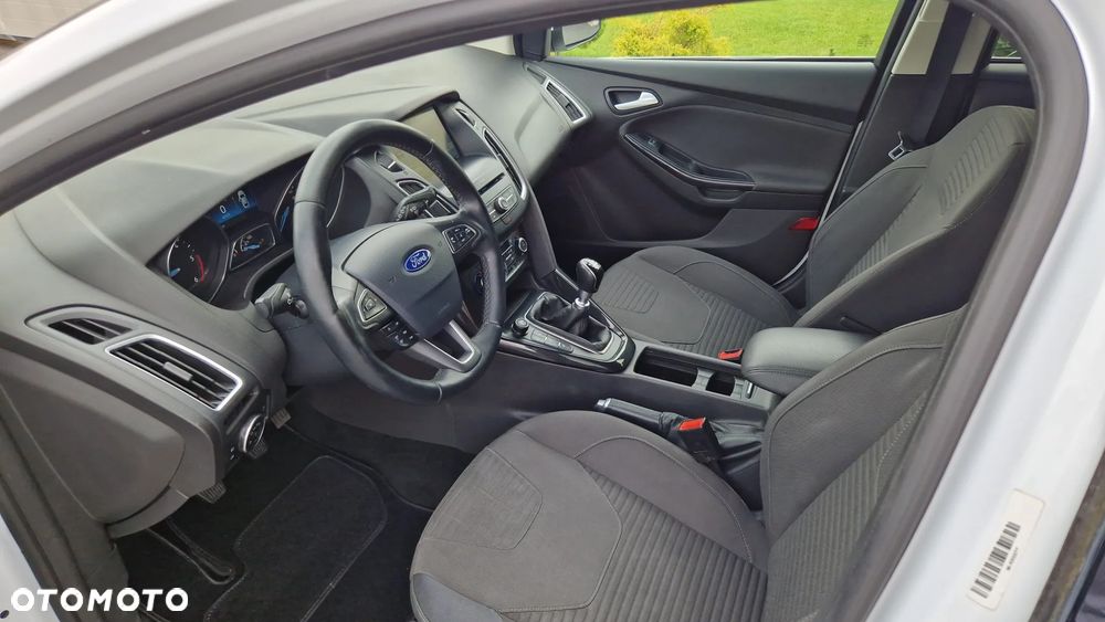 Ford Focus 1.5 TDCi DPF Start-Stopp-System Titanium - 14