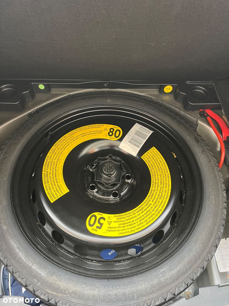 Audi A4 Limousine - 8