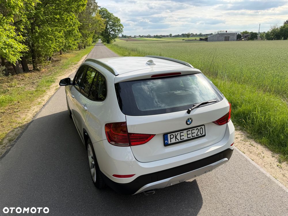 BMW X1 sDrive18d xLine - 15