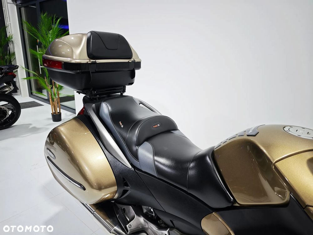 Honda Deauville - 12