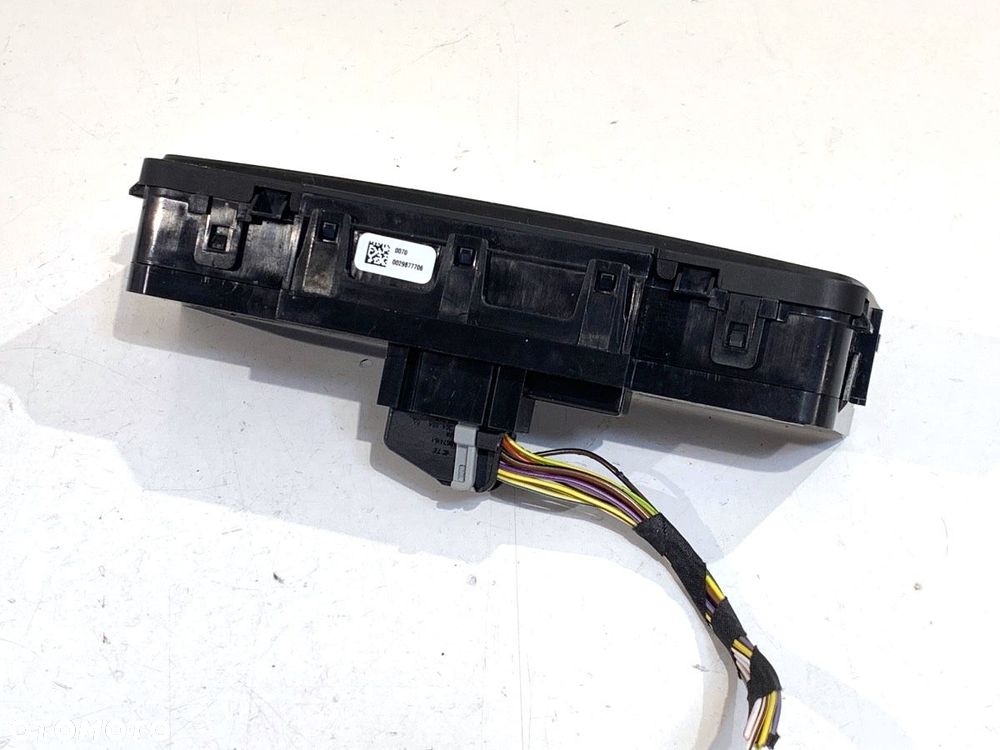 PANEL STEROWANIA NAWIEWU KLIMATYZACJI TYŁ  BMW X5 (G05, F95) 2018 - xDrive M 50 d 294 kW [400 KM] - 2