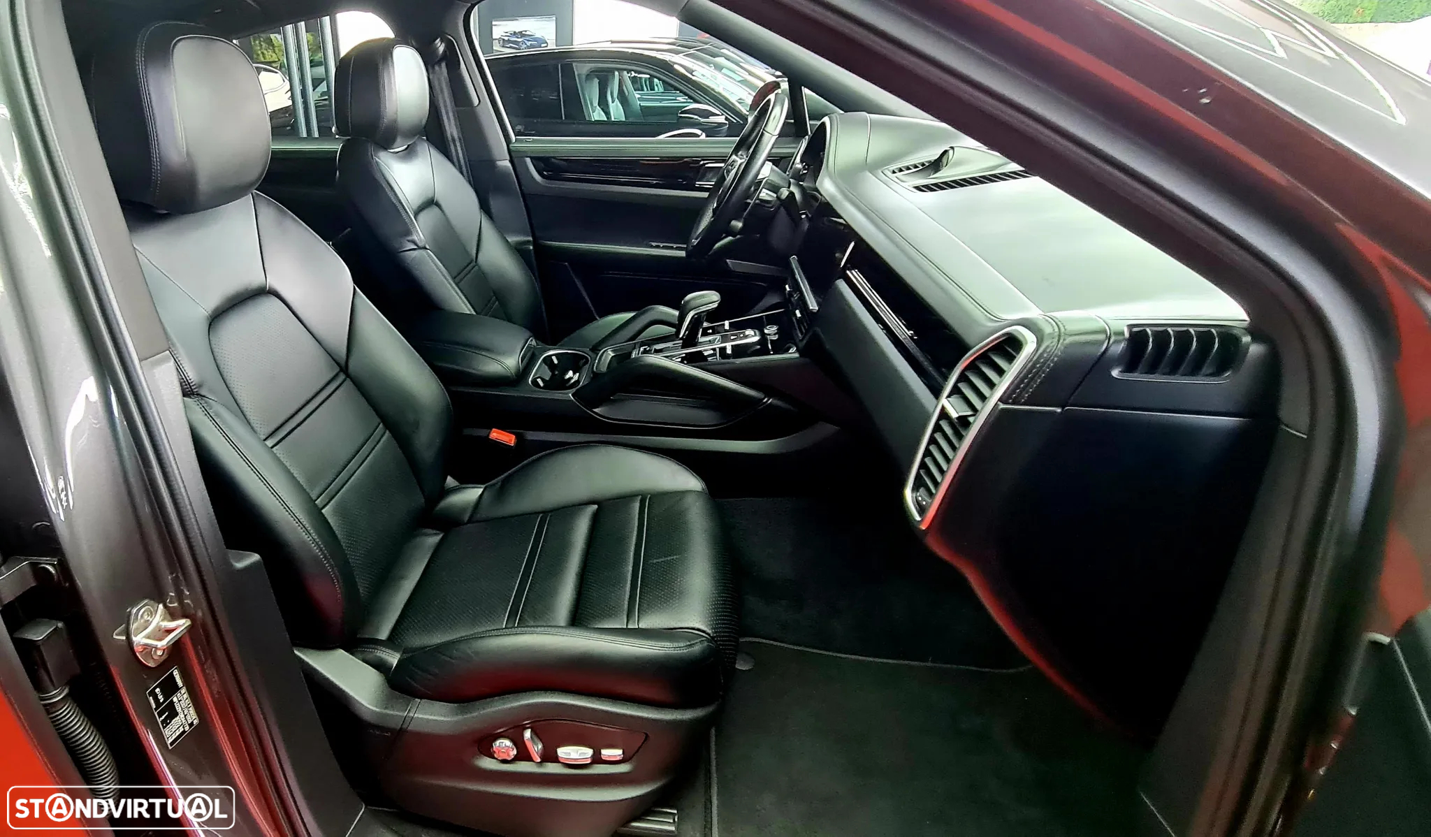 Porsche Cayenne Coupé E-Hybrid - 14