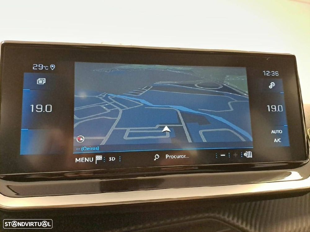 Peugeot 208 1.2 PureTech GT EAT8 - 21