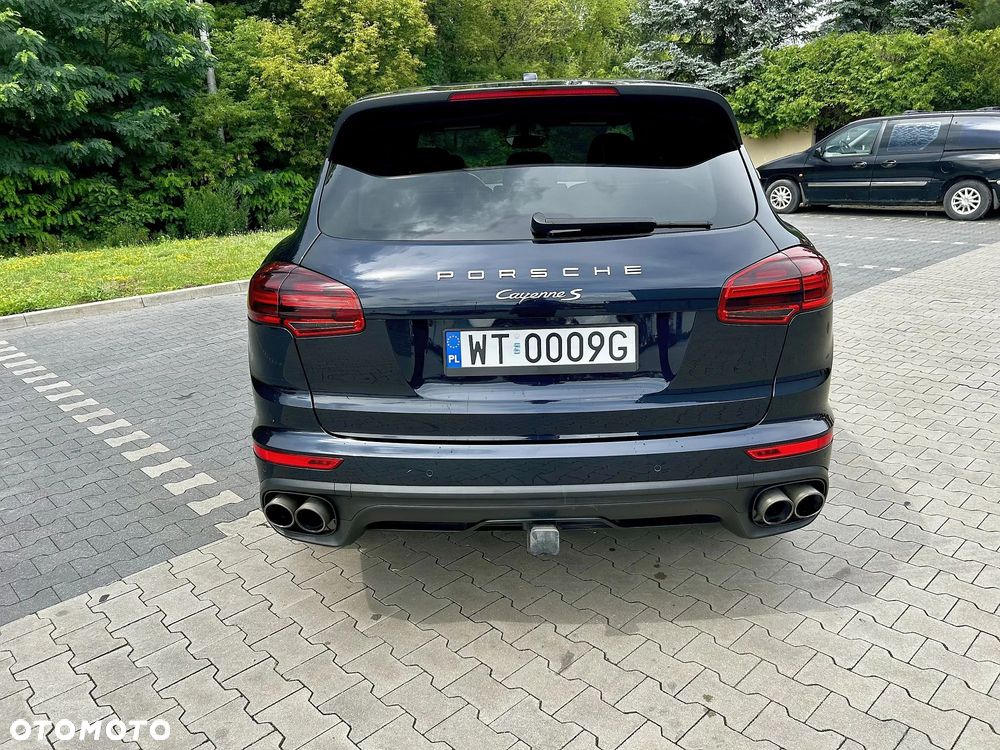 Porsche Cayenne S - 4