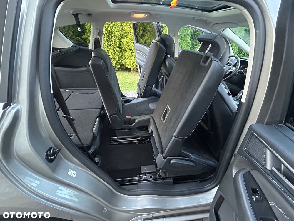 Ford S-Max - 23