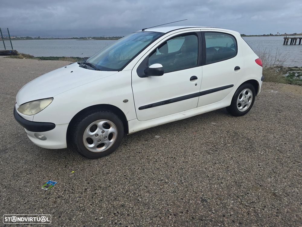 Peugeot 206 1.1 Color Line - 5