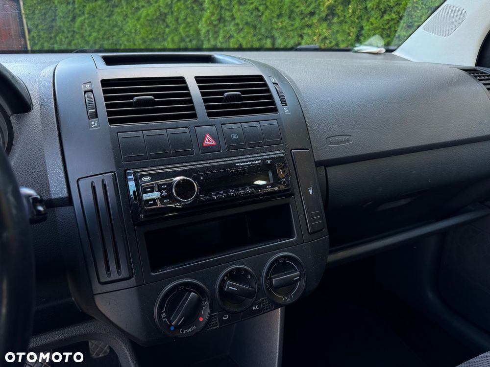Volkswagen Polo - 10
