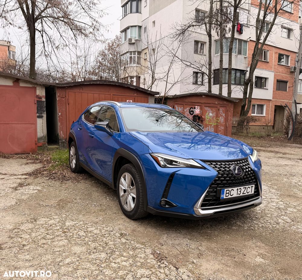 Lexus UX 250h Business Edition - 1
