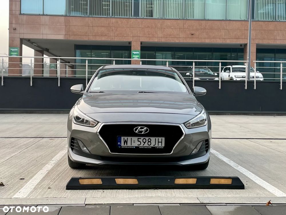 Hyundai i30 1.4 Classic + - 14