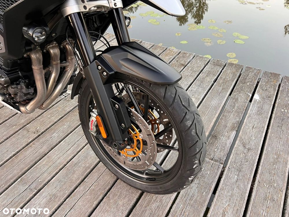 Triumph Tiger - 16