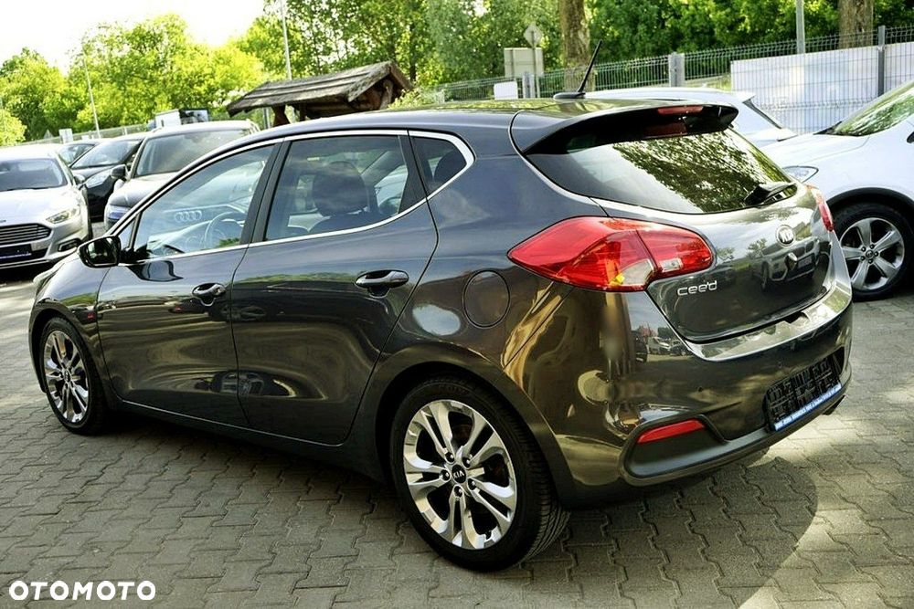 Kia Ceed - 3