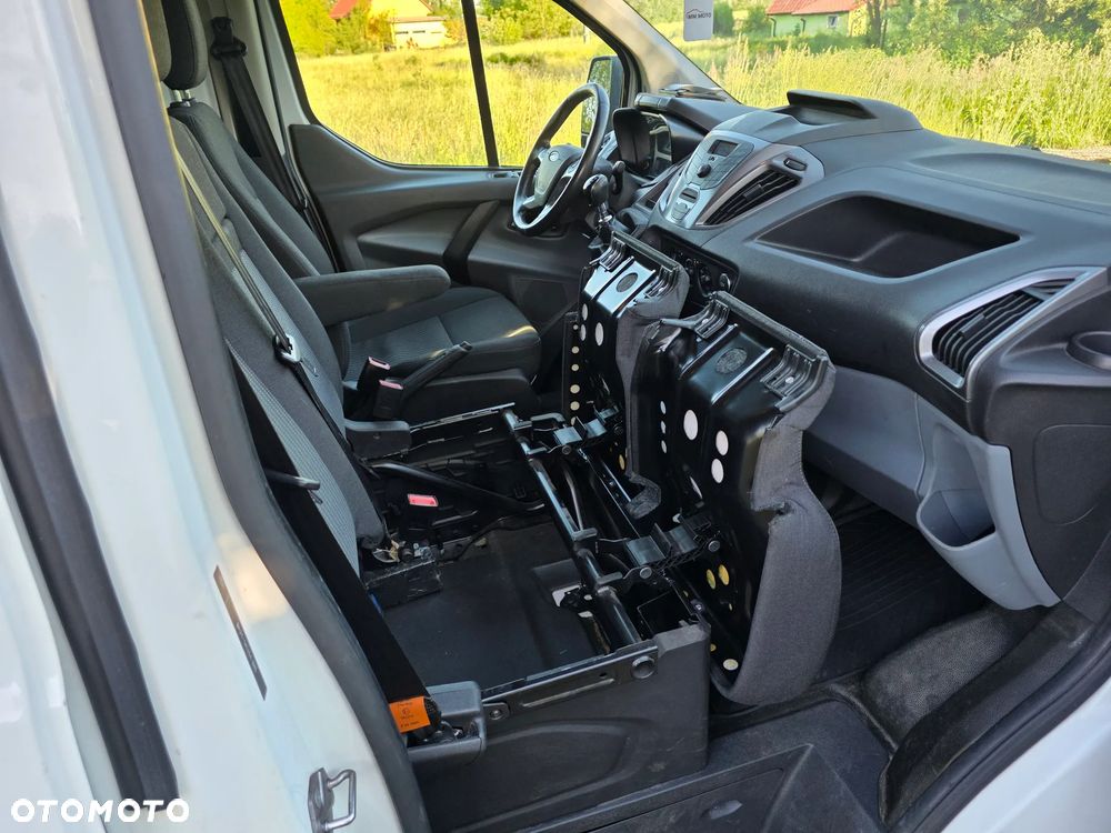 Ford Transit Custom - 19