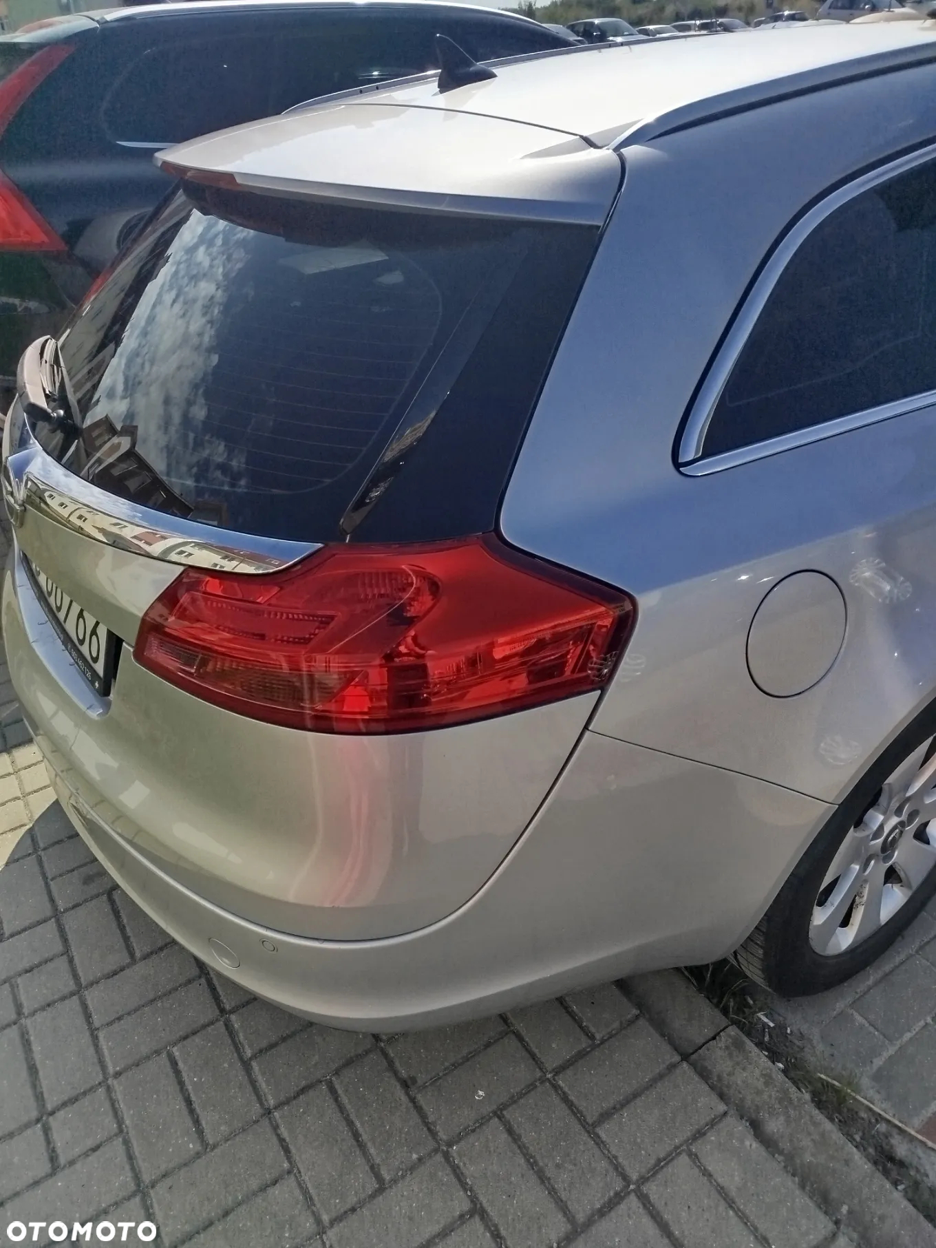 Opel Insignia 1.8 Sports Tourer - 19