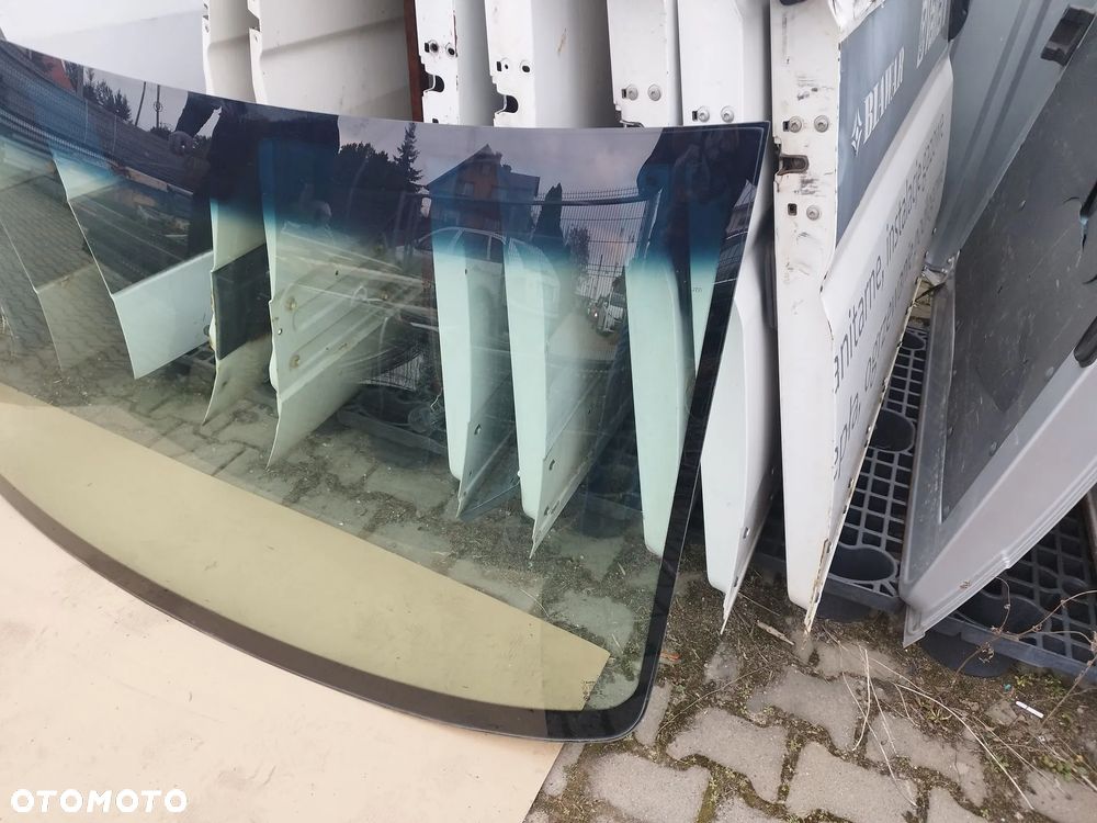 Szyba przednia czołowa Mercedes Spinter VW LT 1996-2006r blaszak - 2