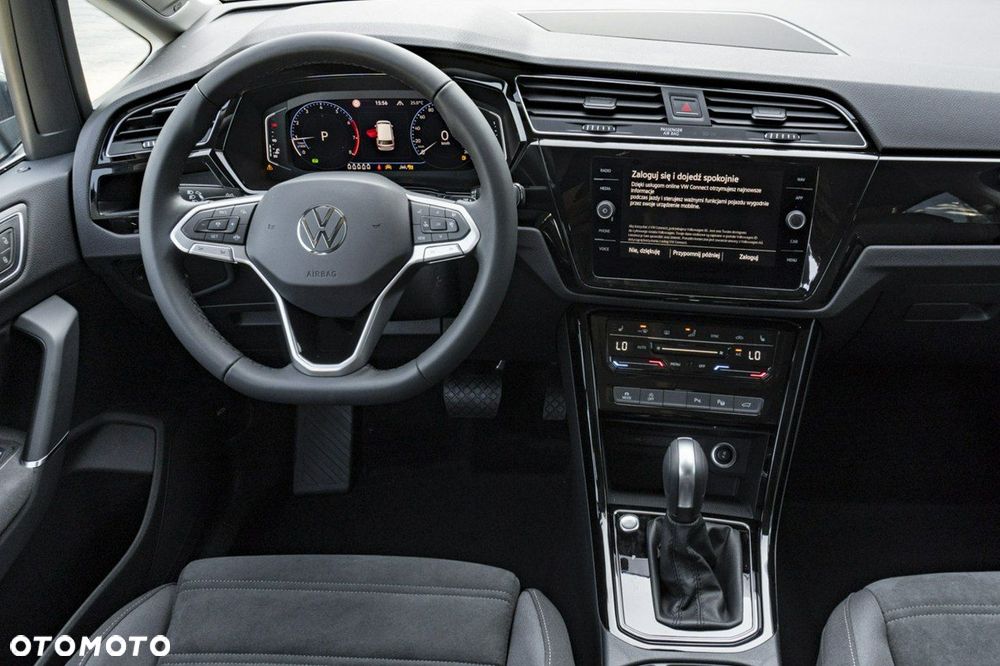 Volkswagen Touran - 15