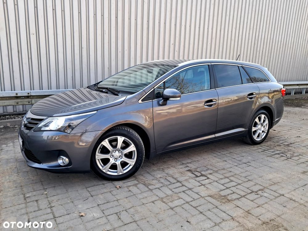 Toyota Avensis 2.0 D-4D Executive - 3