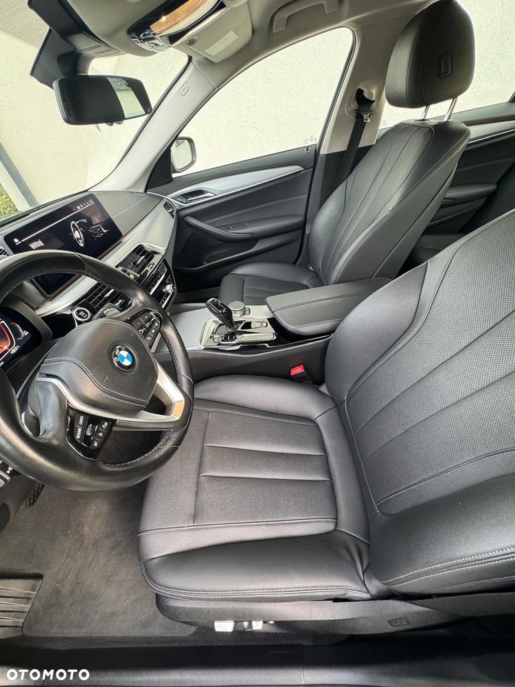 BMW Seria 5 520d xDrive Business Edition - 23