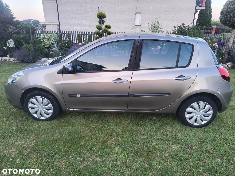 Renault Clio 1.2 16V Night&Day - 16