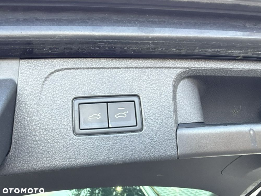 Volkswagen Passat 1.4 TSI Plug-In Hybrid GTE DSG - 17