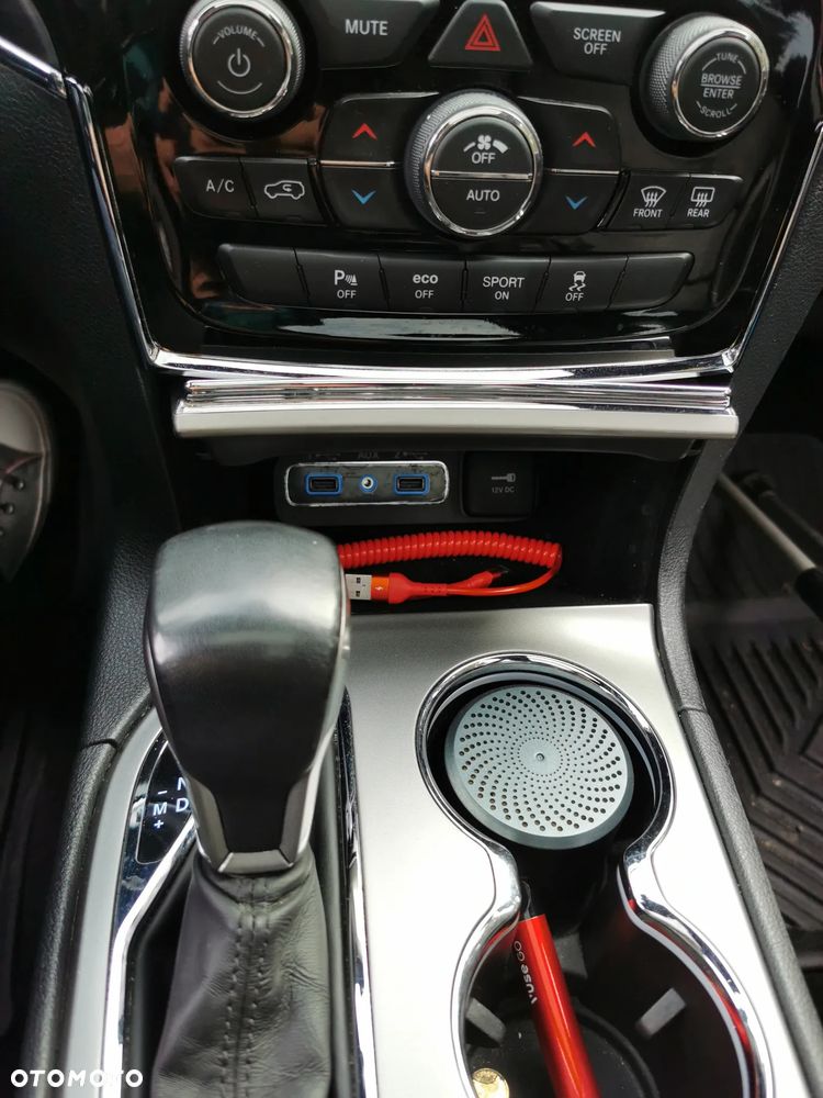 Jeep Grand Cherokee - 17