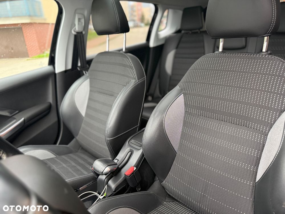 Peugeot 2008 1.2 PureTech Allure S&S - 9