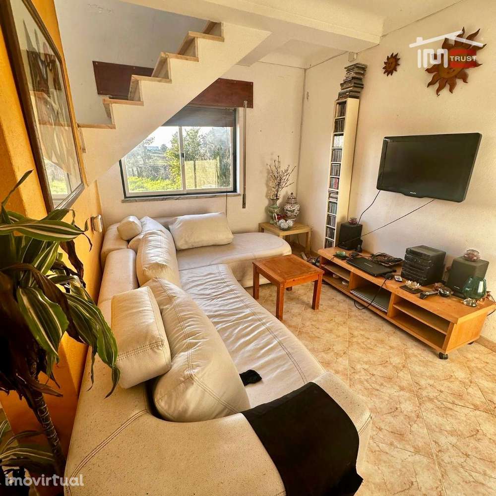 Moradia T3 Independente com Piscina e Terreno de 5.000 m²  Tranquil... - Grande imagem: 4/11