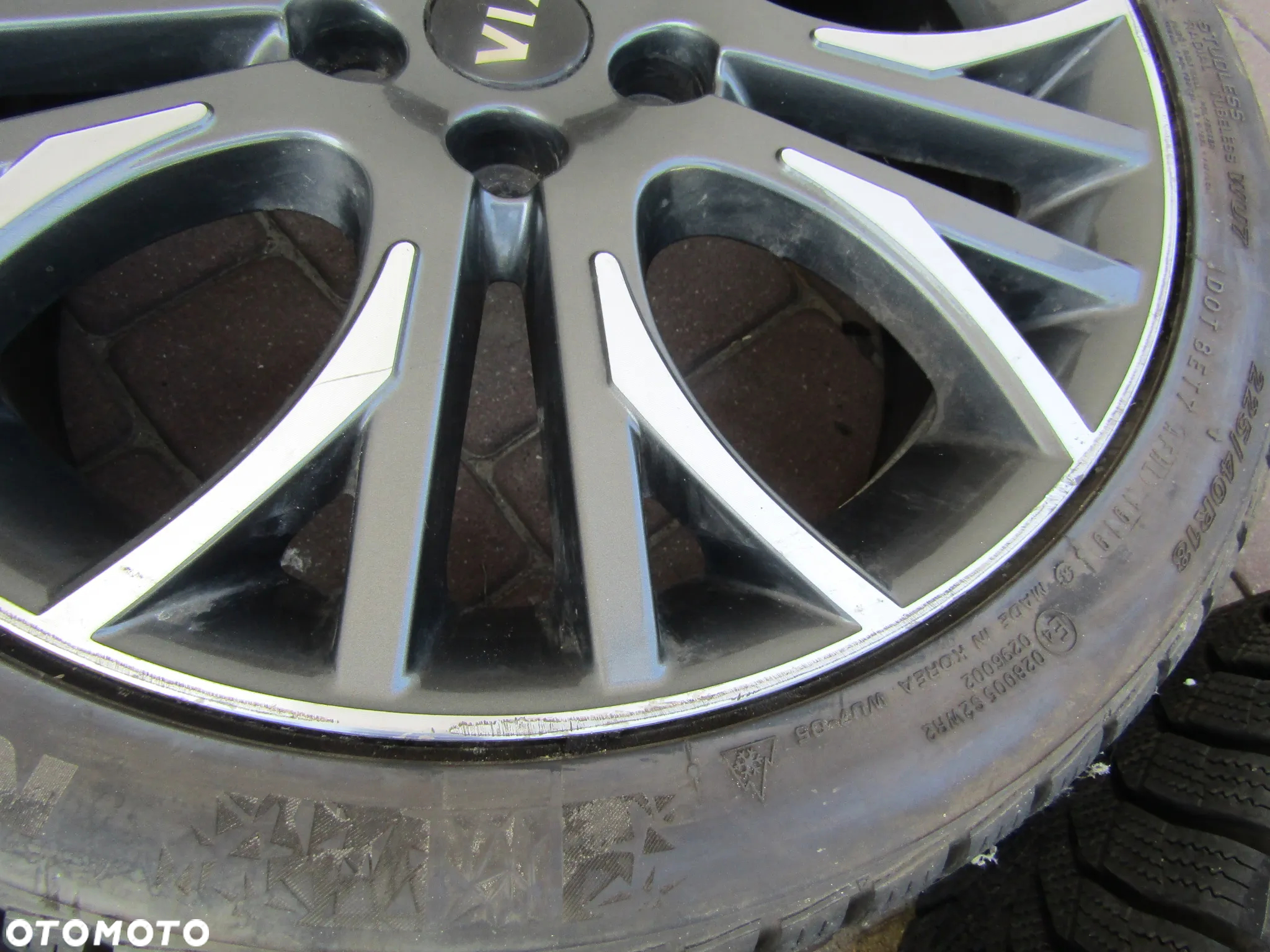 FELGI ALUMINIOWE  5X114,3 ET 55 225 40 R18 KIA   12 18R - 5