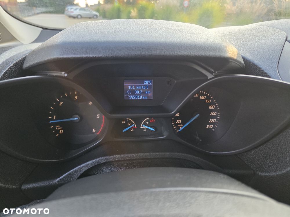 Ford Connect - 17