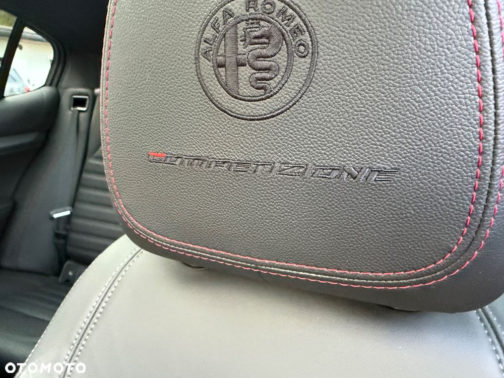 Alfa Romeo Stelvio 2.0 Turbo Competizione Q4 - 22