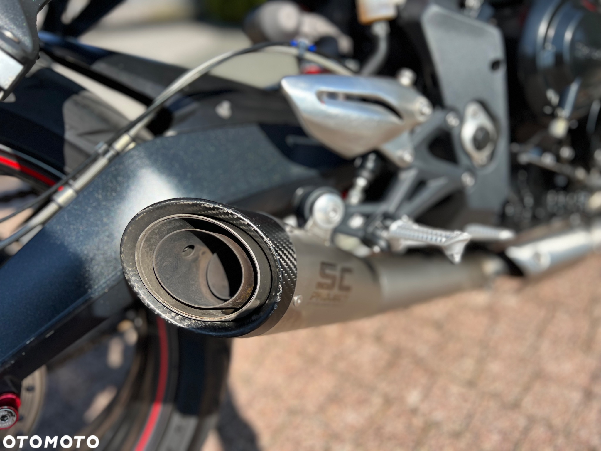 Triumph Street Triple - 14
