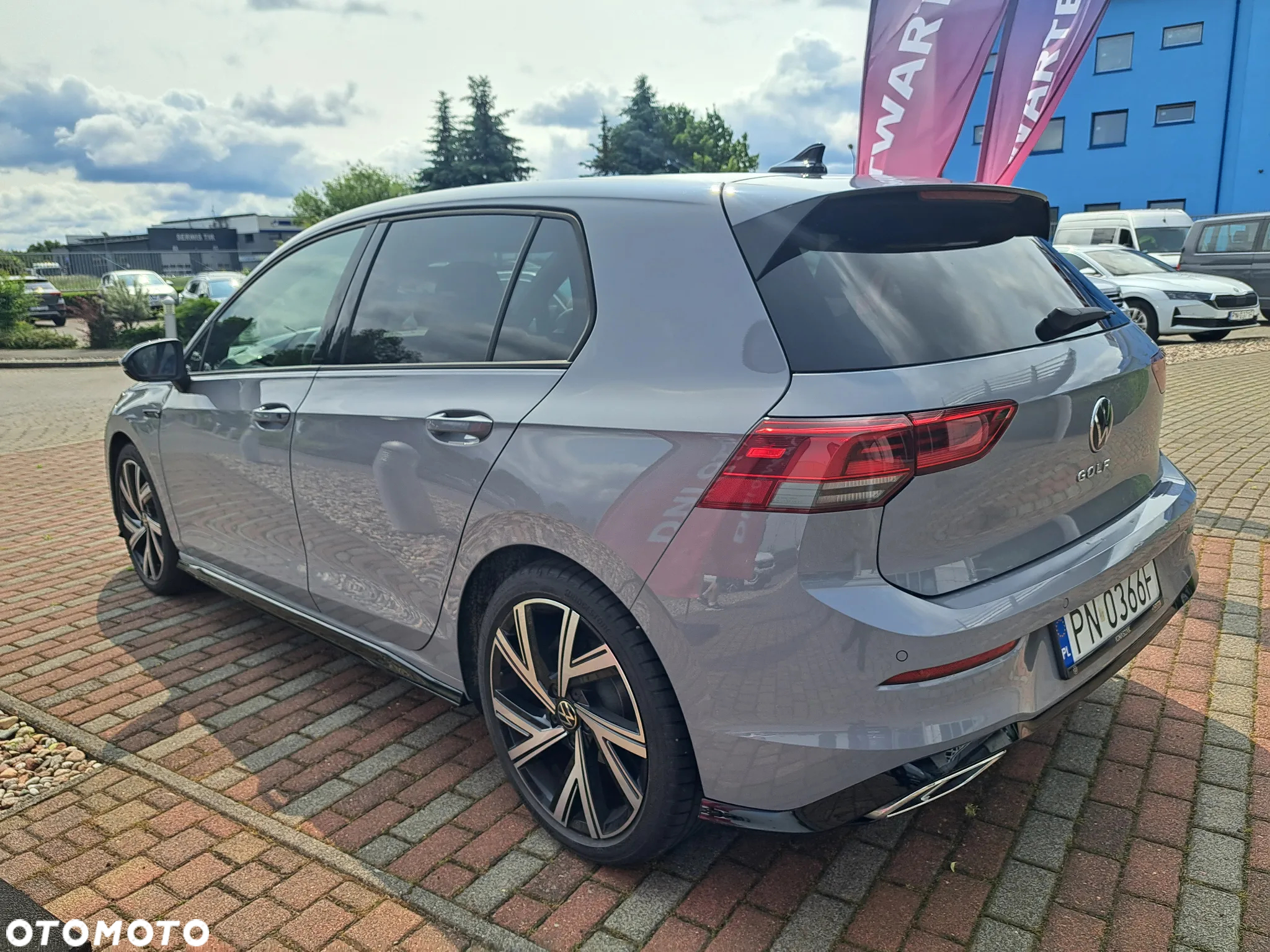 Volkswagen Golf VIII 1.5 TSI EVO R-Line - 2
