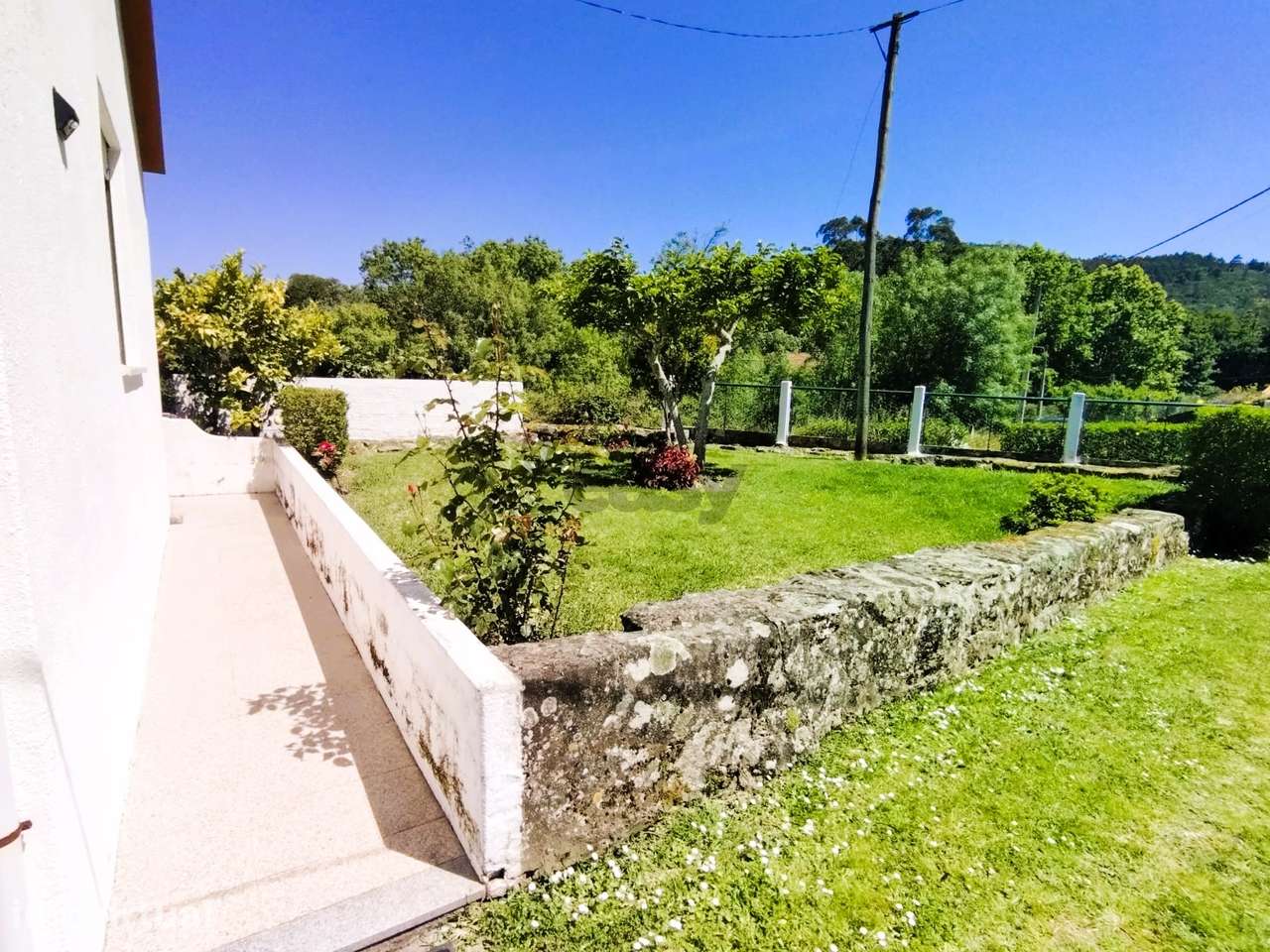 Moradia T2 em Vilar de Mouros com 3000m² de Terreno | Caminha - Grande imagem: 3/36