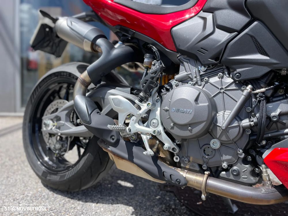 Ducati Streetfighter V2 S - 17
