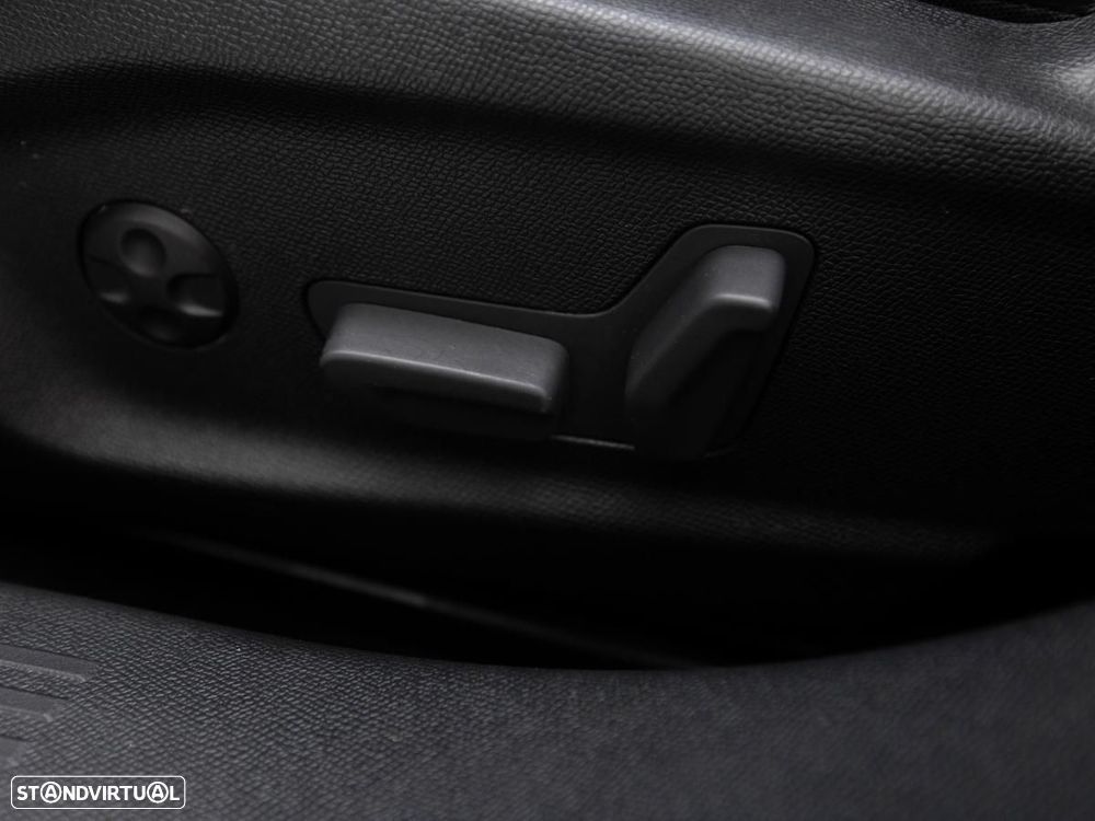 Citroën C5 X 1.6 Hybrid Shine e-EAT8 - 19