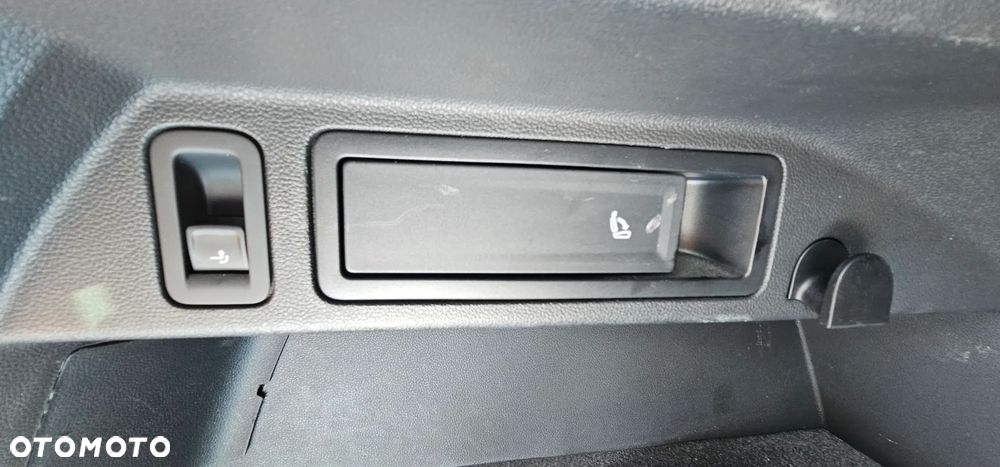 Volkswagen Tiguan 2.0 TDI SCR Life - 37