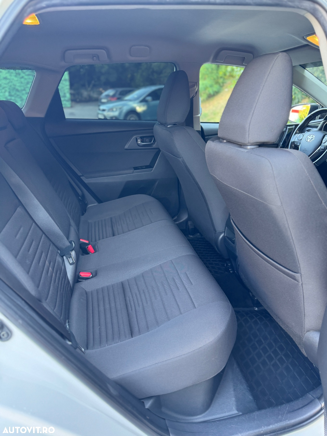 Toyota Auris 1.8 VVT-i Hybrid Automatik Touring Sports Edition - 8
