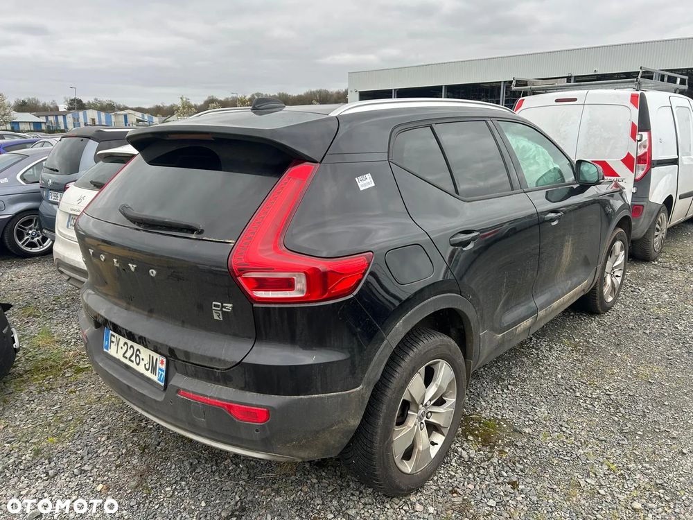 Volvo XC 40 D3 Momentum - 4