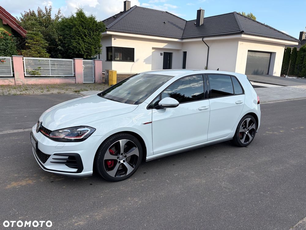 Volkswagen Golf - 3