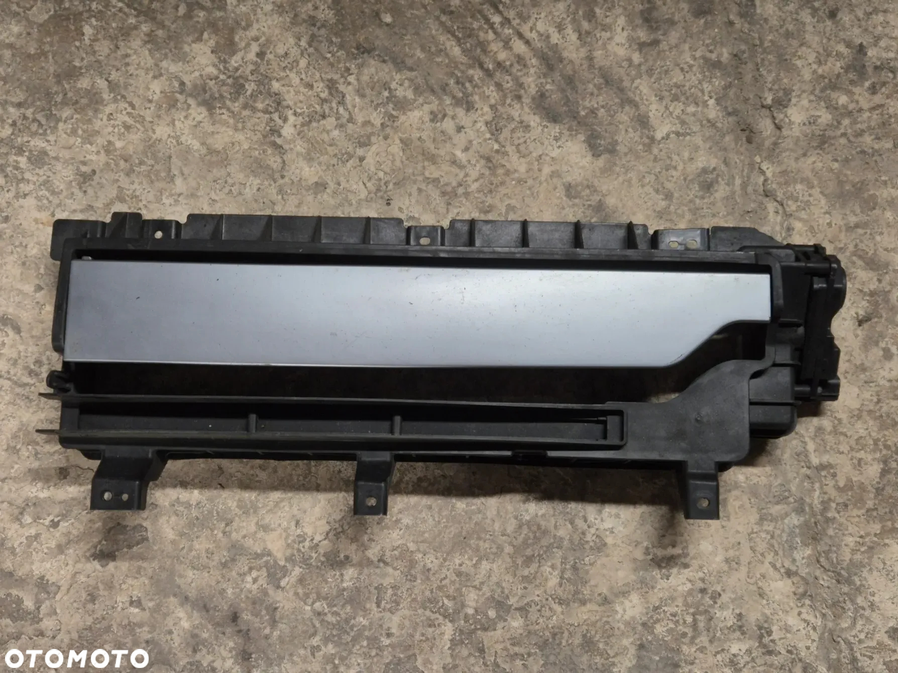 Kierownica powietrza prawa, żaluzja Hyundai Ioniq 5 86990G1000 - 2