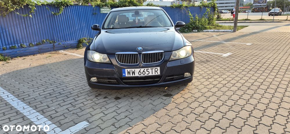 BMW Seria 3 325i - 2