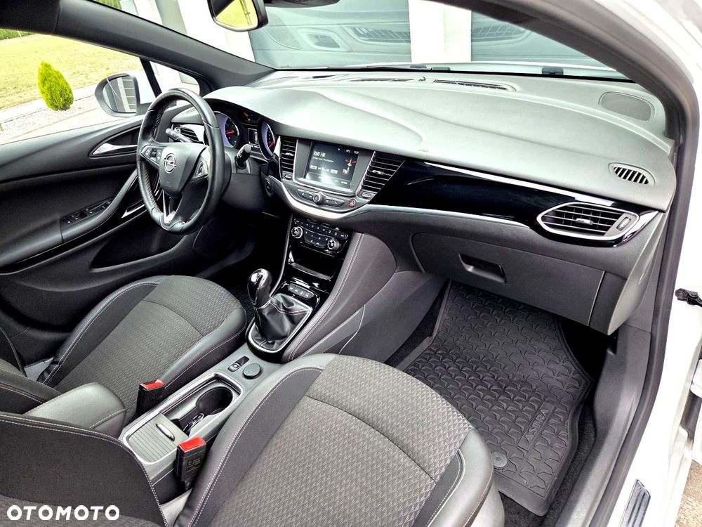 Opel Astra - 18