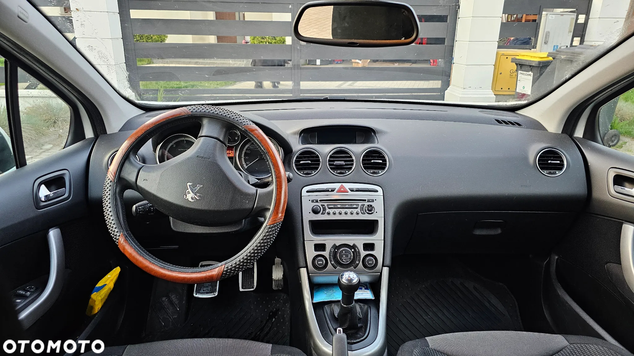 Peugeot 308 1.6 HDi Premium - 10