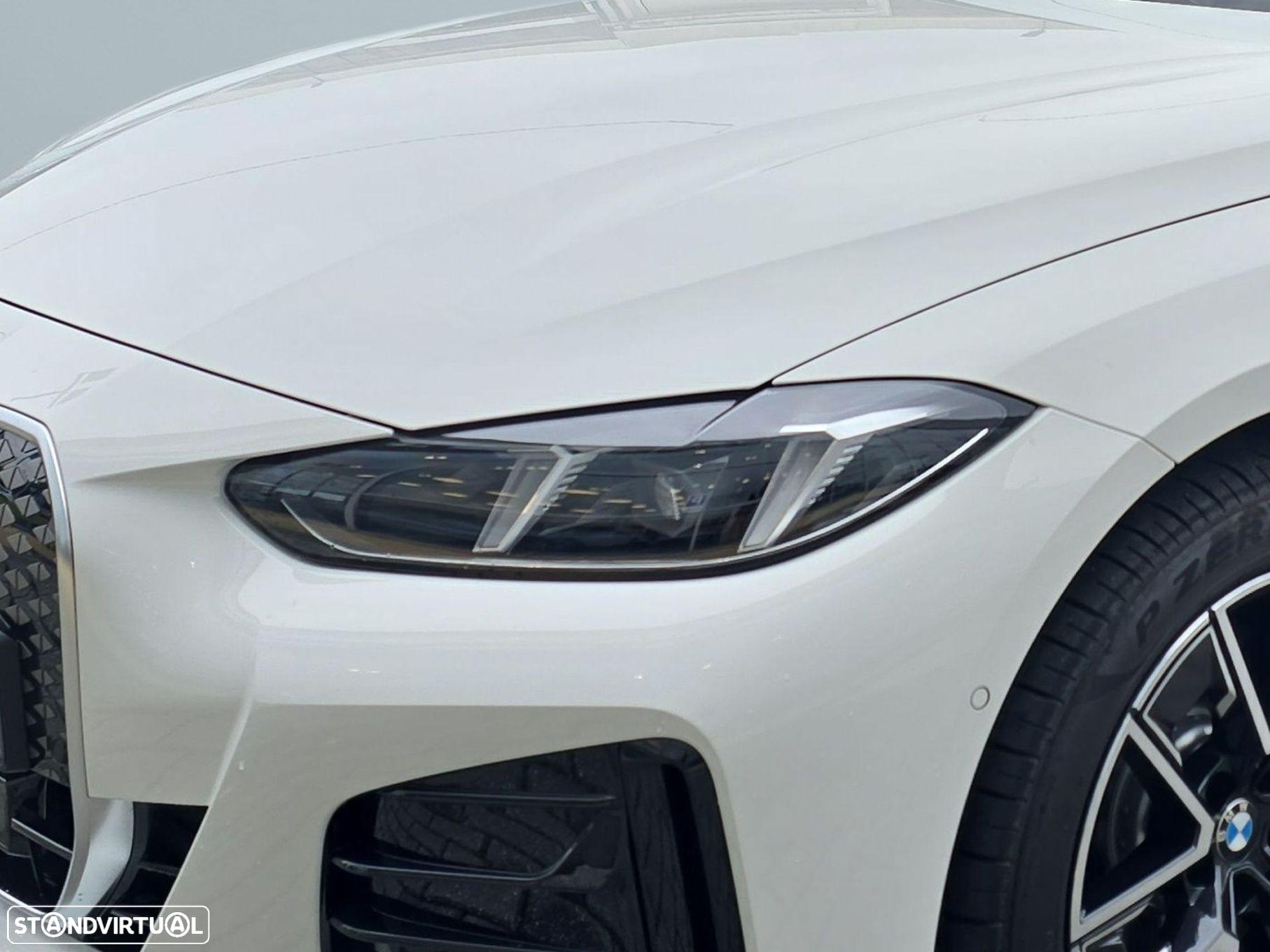 BMW i4 eDrive35 Pack Desportivo M - 3