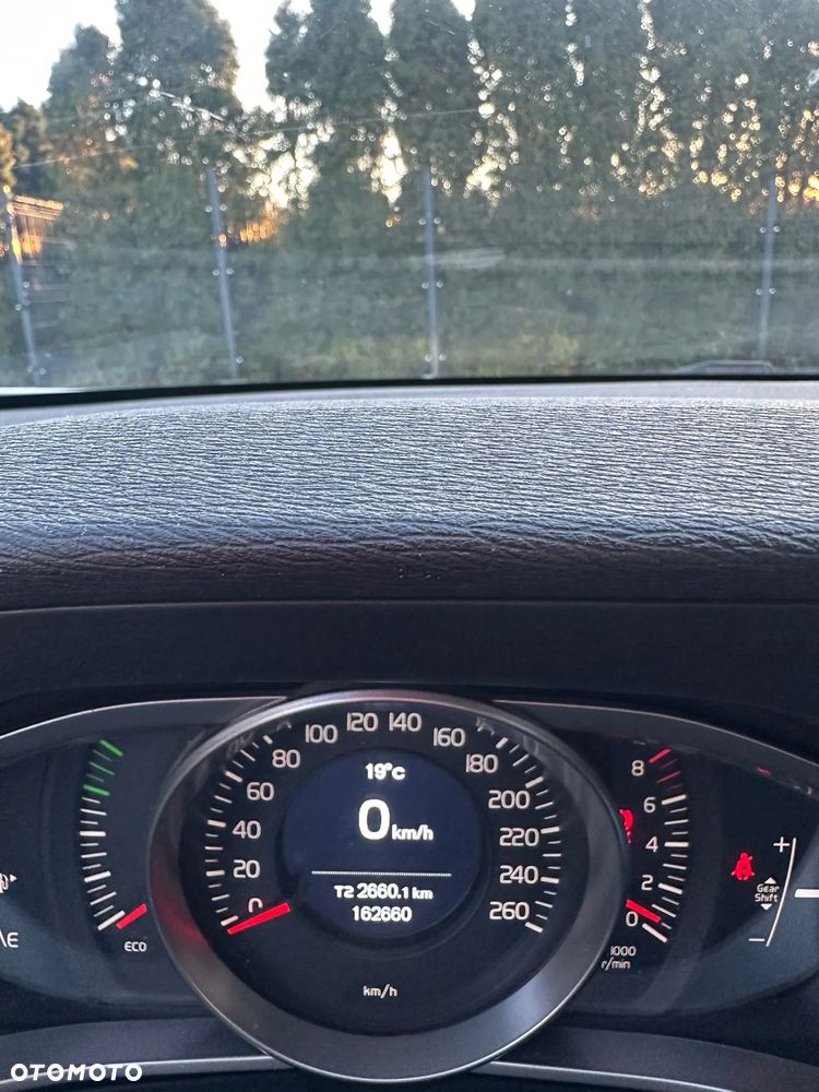 Volvo V40 T3 Summum - 16